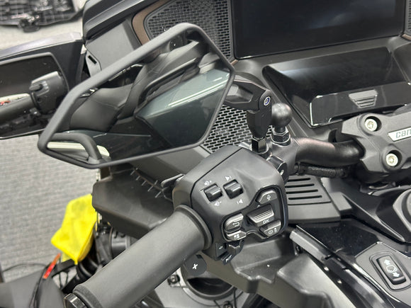 Handlebar Top Cuffs for use with RAM Mount on Spyder F3 & RT Model (2024+)