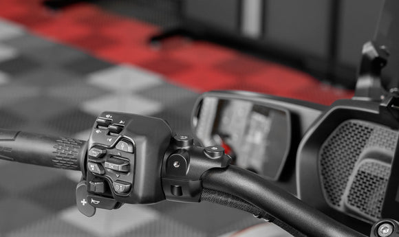 Handlebar Top Cuffs for use with RAM Mount on Spyder F3 & RT Model (2024+)
